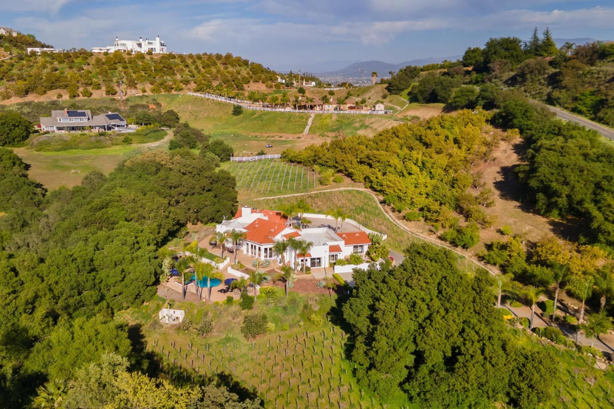 Grapevine By Avantstay Secluded 5Br Villa 4 Acres Of Vineyards Avo Groves Temecula Exterior foto